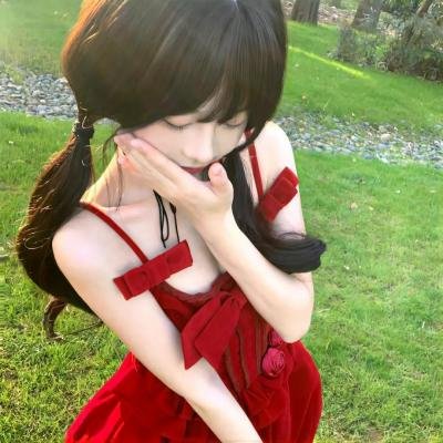 埃莱扎·施莱辛格：战妆